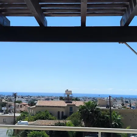 Apartment Hills